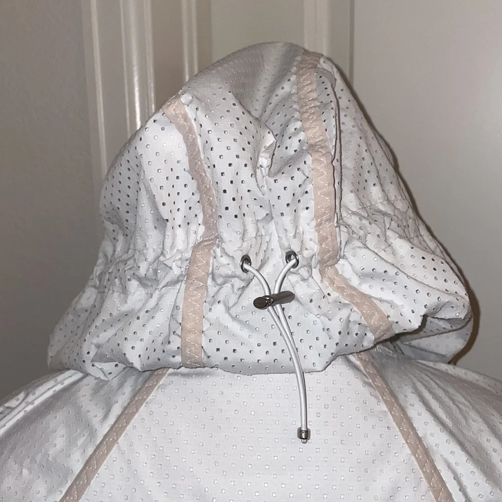 ATHLETA white hooded windbreaker jacket in women’s XXS - Picture 7 of 15